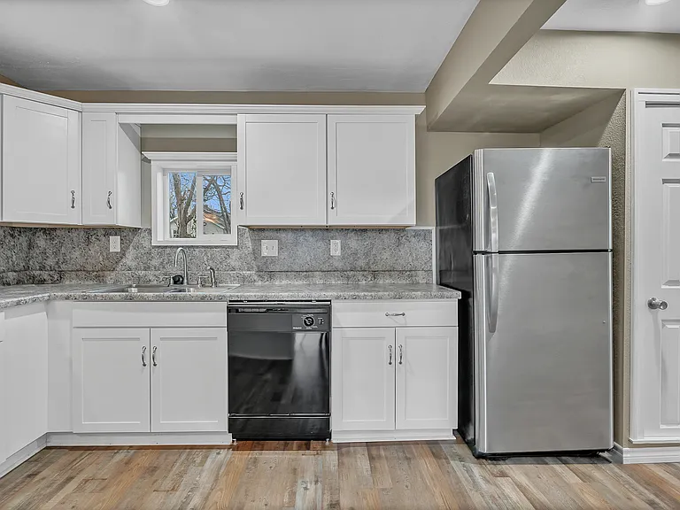 26 S Urbana Ave — Photo 12