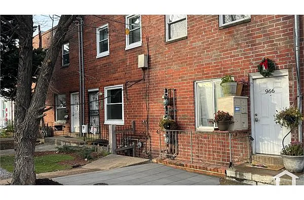 Photo 2 of 22 - 966 Mount Olivet Rd NE #3 - Washington, DC Building Photo - 966 Mount Olivet Rd NE #3