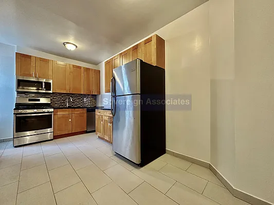 Rented by Sovereign Associates | media 17