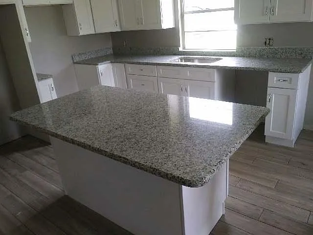 104 Babson Dr — Photo 3