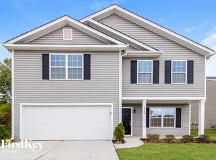 5405 Silverbrook Dr, Greensboro, NC 27301