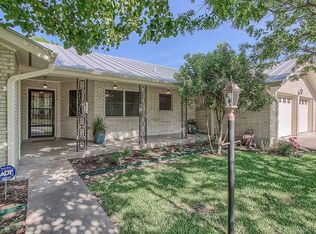 126 Frederick Rd, Fredericksburg, TX 78624