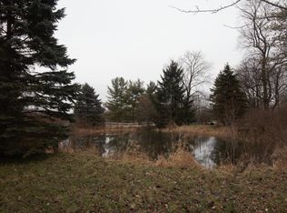 909 Drake Rd, Kendallville, IN 46755