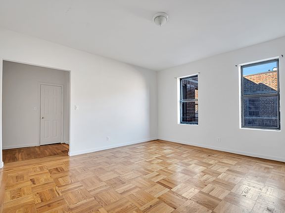 5th image of 3265 Bainbridge Ave APT A53