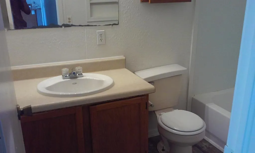 2/2 with W/D connection — Photo 2