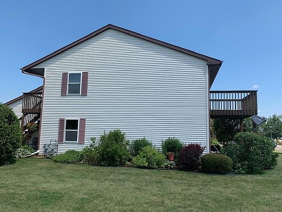 3rd image of 4126B Packard Pkwy