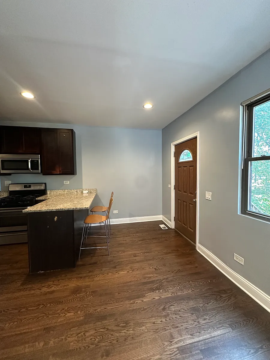 Photo 2 of 12 - 1722 W Hastings St #CH - Chicago, IL Building Photo - 1722 W Hastings St #CH