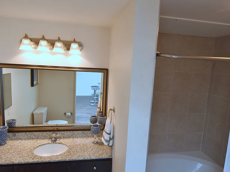 Midtown Grove — Photo 19