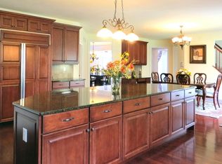 4 Limekiln Ct, Green Twp, NJ 07821