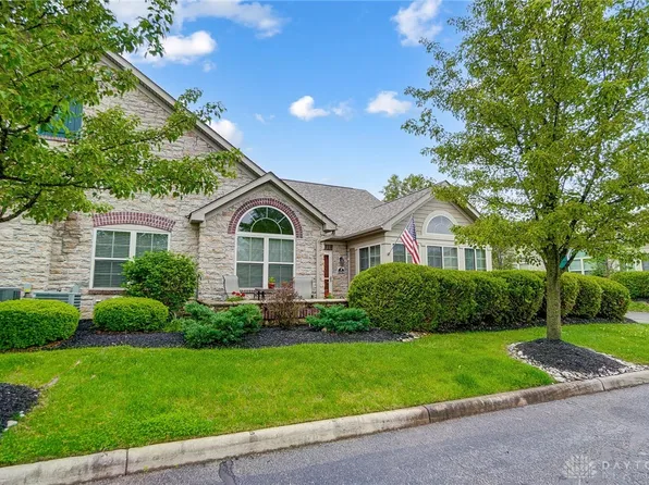 2409 Locust Hill Blvd, Beavercreek, OH 45431