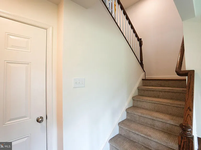 431 Williamson Ct — Photo 10