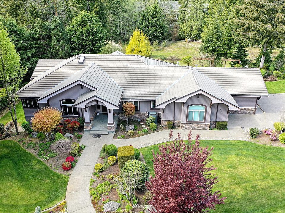 1st image of 4907 N Foxglove Dr NW