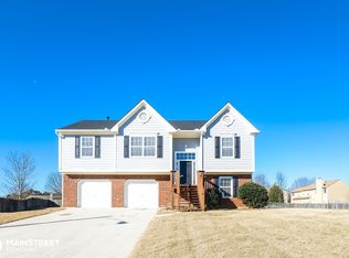 907 Woodside Dr, Douglasville, GA 30134
