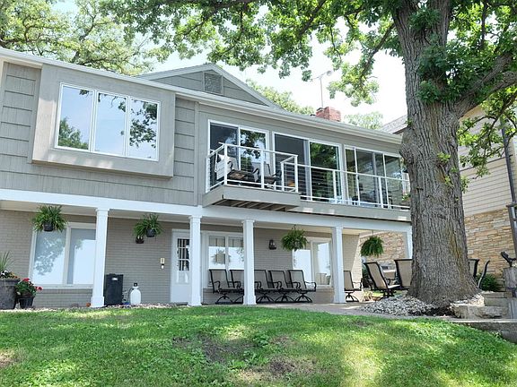5th image of 15521 Lakeshore Dr