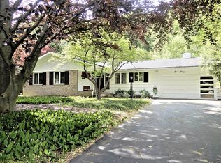 130 Burrows Hills Dr, Rochester, NY 14625