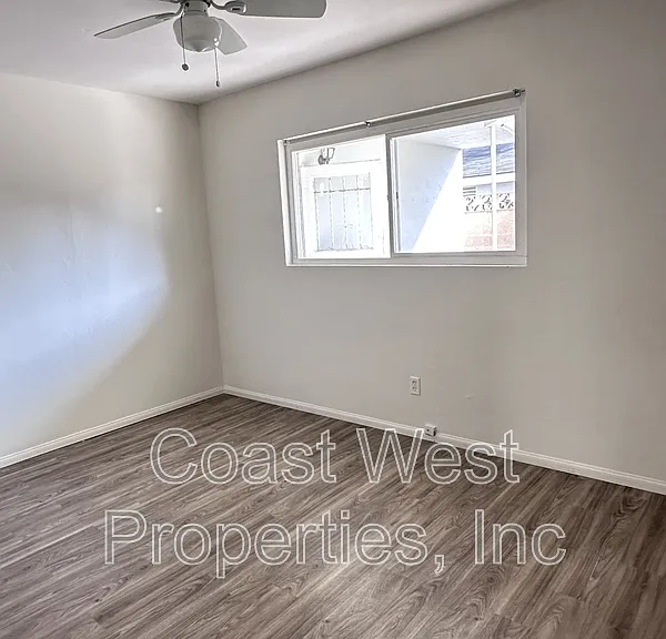 3837 1/2 Kendall St — Photo 12
