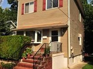 205 Lees Ave, Teaneck, NJ 07666