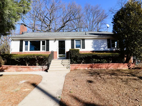 3 Birchwood Place, West Haven, CT 06516
