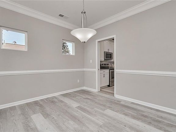 4th image of 8223 McCloy Rd