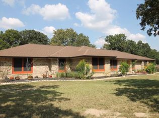 240 Christensen Rd, Elgin, TX 78621