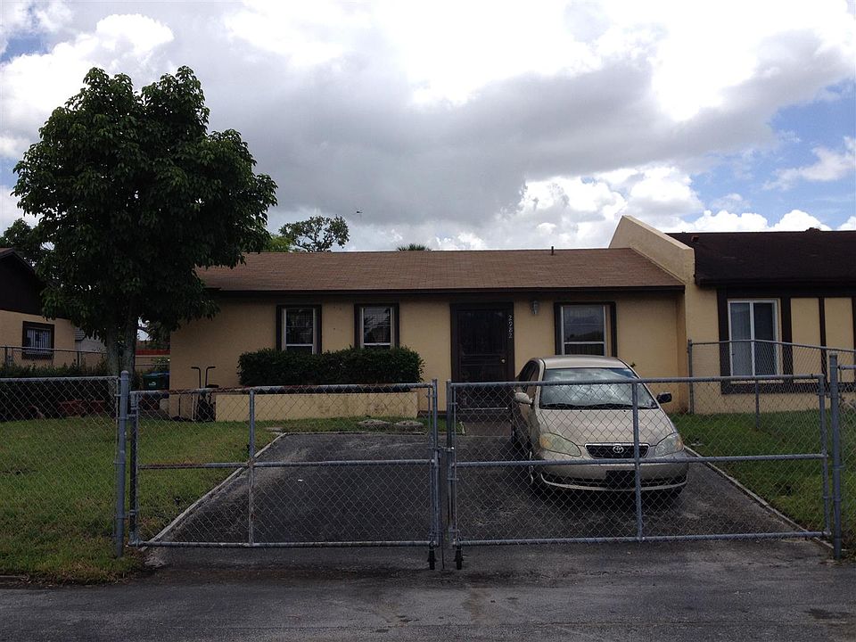 GREAT STARTER HOME!!!! WON'T LAST!!!