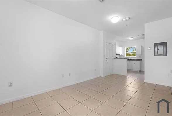 33 E 20th St #205 — Photo 31