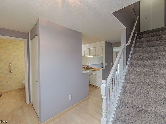 4th image of 534 Topaz Ln