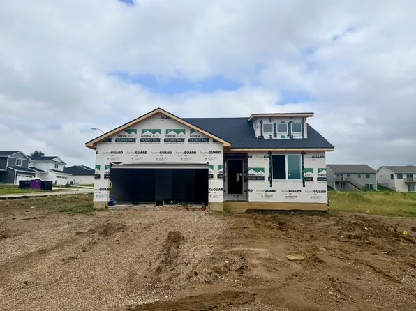 100 Canyon Dr, Norwalk, IA 50211