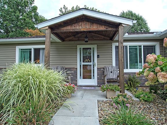 2nd image of 6205 Cambridge Park Dr