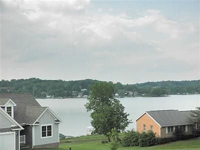 2nd image of 7211 Lake Knoll Dr