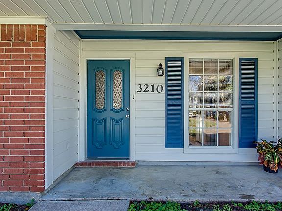 3rd image of 3210 Ash Dr