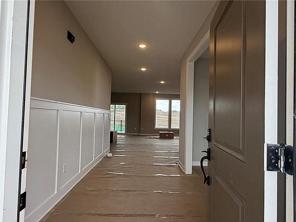 3rd image of 830 Reed Dr