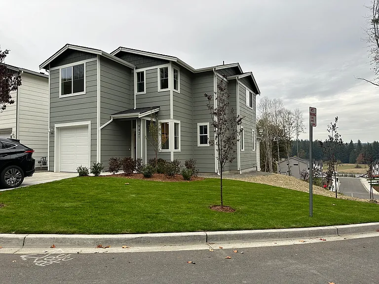 9421 Fairhaven Cir NE — Photo 3