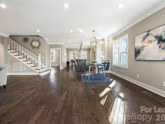 5th image of 331 State St