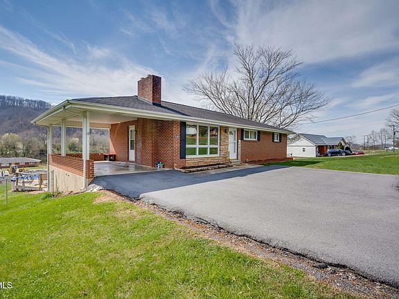 2nd image of 530 E Carters Valley Rd