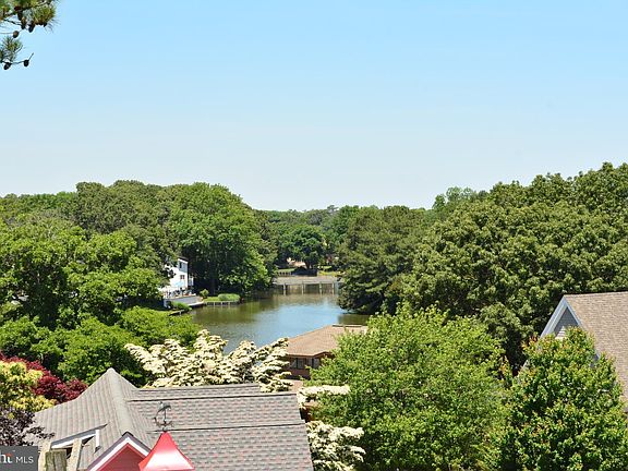 5th image of 38285 Blackstone Ave