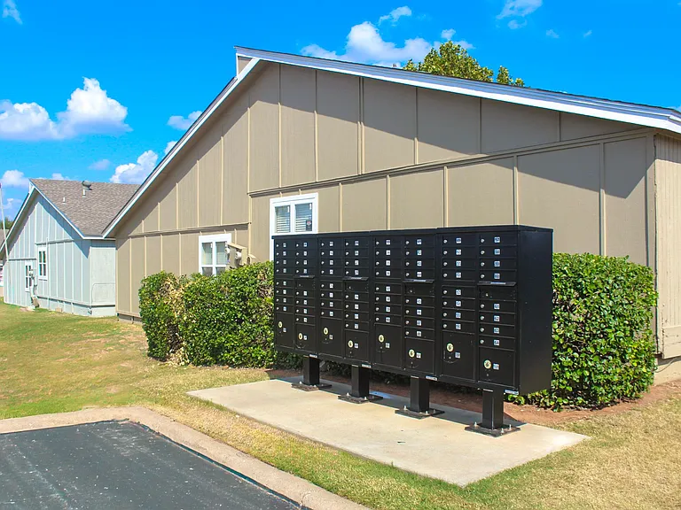 The Cottages at UCO — Photo 16