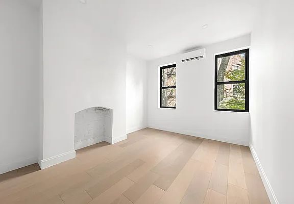 4th image of 359 W 22nd St #3