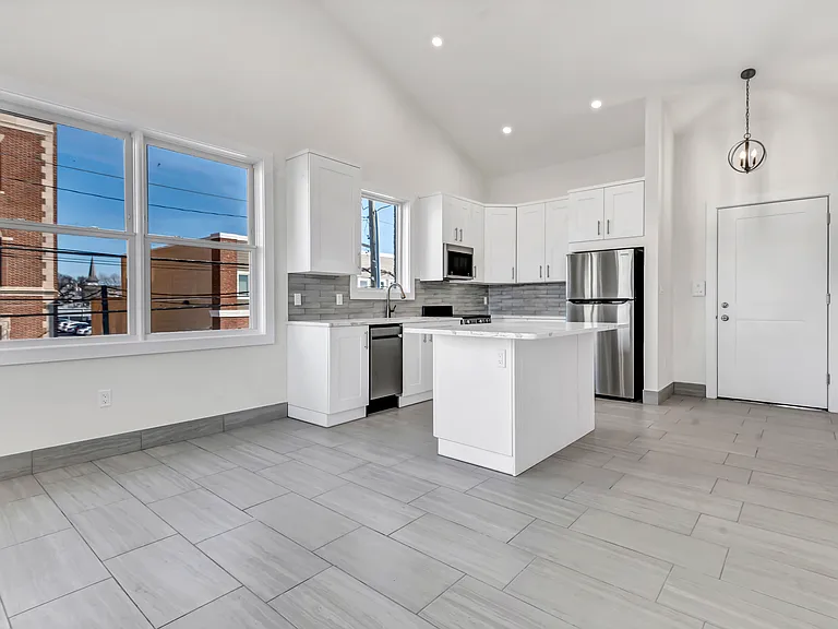 18-20 4th Ave #103 — Photo 7