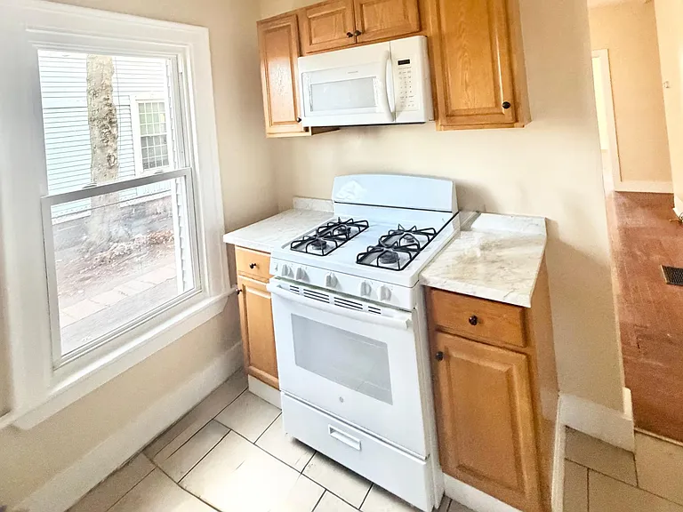 81 Sherman Ave #1 — Photo 2