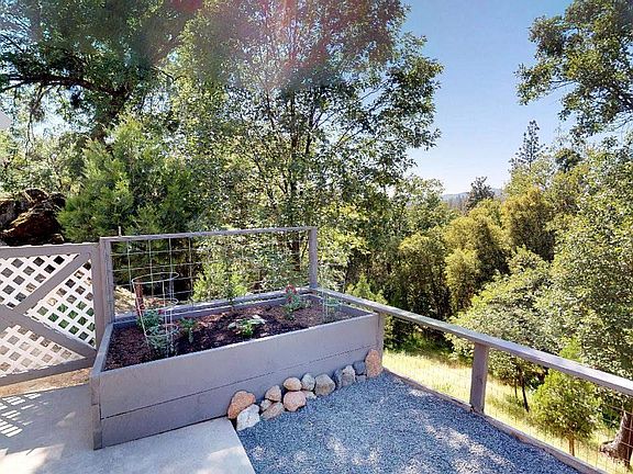 5th image of 21448 Green Oaks Ct