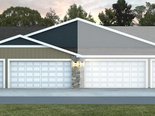 2904 Clear Creek Loop SE, Mandan, ND 58554
