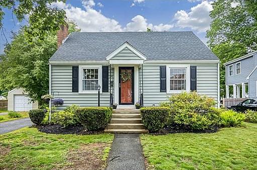 1st image of 24 Aberdeen Ave