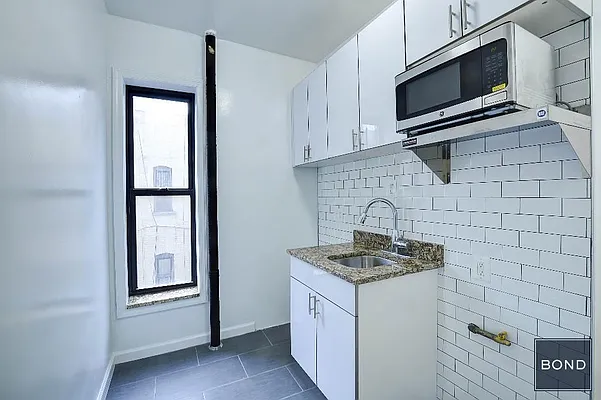 Rented by Bond New York | media 6