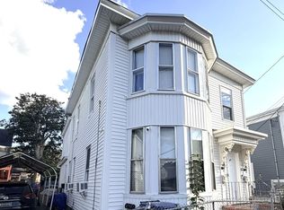61 Pond St, Lowell, MA 01852