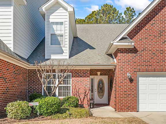 2nd image of 818 Foxtail Dr. #818