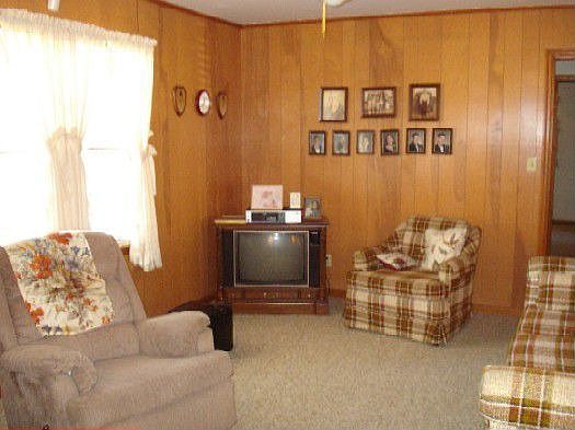 Comfortable Family Room