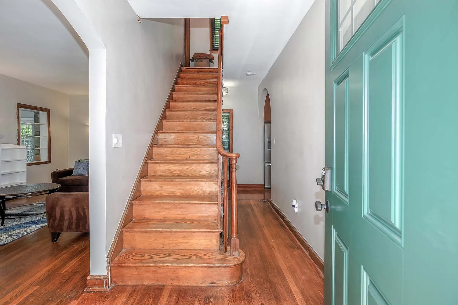 3 bed, 2.5 bath, 1927 sqft, $4,000 — Photo 3