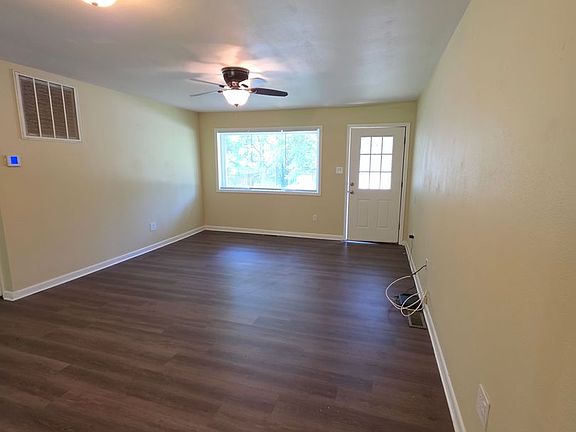 2nd image of 308 E Gum St