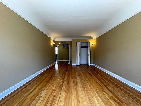 3rd image of 1120 Washington Blvd #3